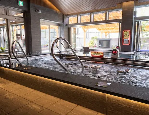 温泉バルコニー キング＆クイーン