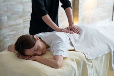 リラクゼーション・岩盤浴1