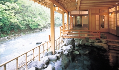 『四万やまぐち館　日帰り上州牛鍋コース4,700円を19％OFFの3,800円で！』