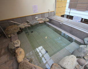 『神戸ハーバーランド温泉 万葉倶楽部　浴衣、タオルも込みで手ぶらOK！入館料割引クーポン』