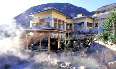 『箱根小涌園 ユネッサン』　裸入浴ゾーン「森の湯」割引きクーポン！