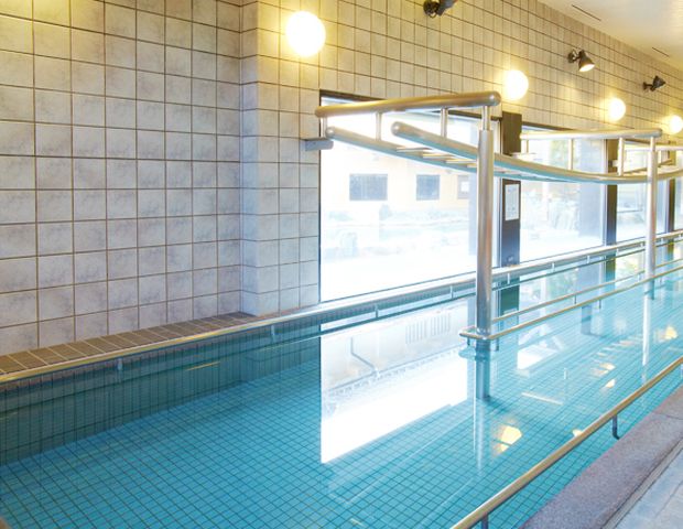 くつろぎの湯　HOS小阪フィットネスクラブ内