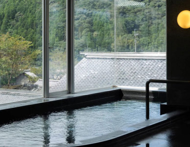 土佐和紙工芸村 QRAUD