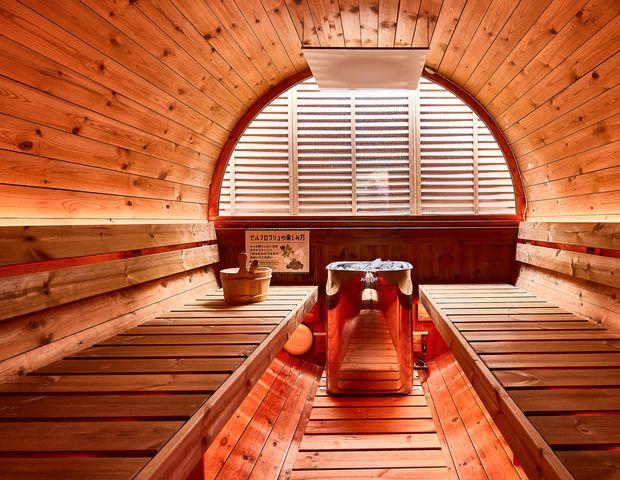 アンダの森 山形天童店（旧 天童グランドホテル 舞鶴荘）