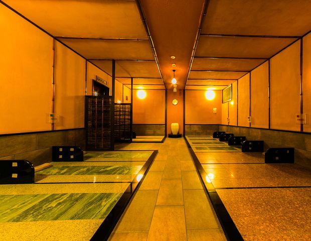 極楽湯　ロイヤル川口（旧 天然温泉スパロイヤル川口）