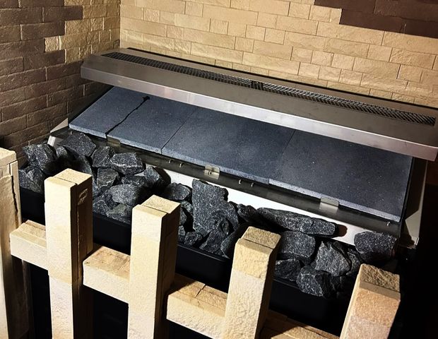 極楽湯　ロイヤル川口（旧 天然温泉スパロイヤル川口）