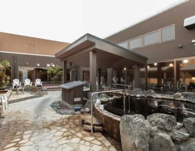 極楽湯　ロイヤル川口（旧 天然温泉スパロイヤル川口）