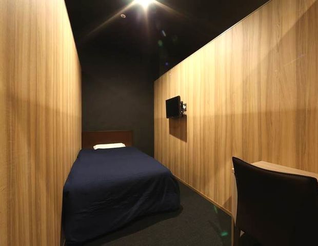 サウナイーグル