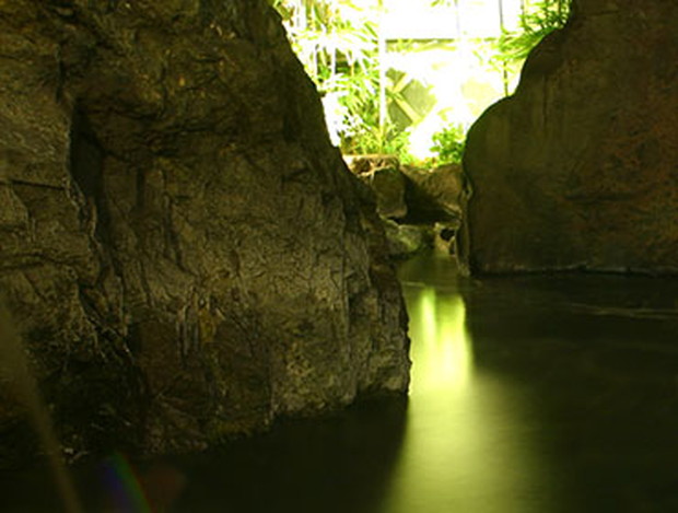 旅館笛吹川（ふえふきがわ）