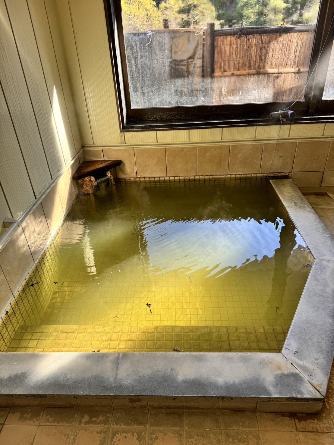 神の湯ヒュッゲKAWATABI（旧 板垣旅館）