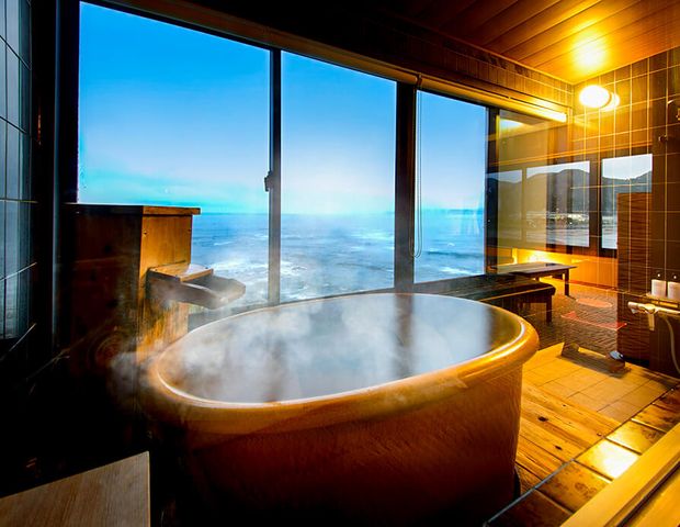 天津小湊温泉 城崎の源泉の湯 宿中屋