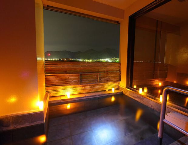 天津小湊温泉 城崎の源泉の湯 宿中屋