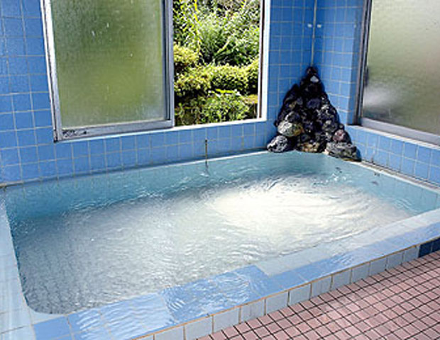 寸又峡温泉　温泉民宿　深山