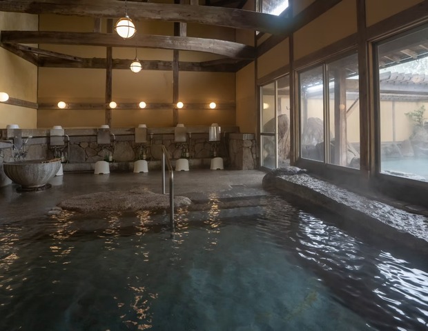 美奈宜の舞（旧 あきづきの湯）