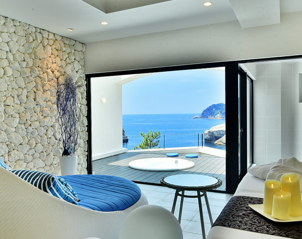 世界ジオパーク伊豆　繭二梁（まゆふたはり）