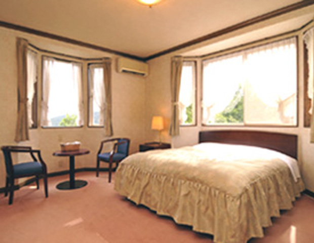 海のある伊豆高原　オーベルジュ　ピーコック　ヒル