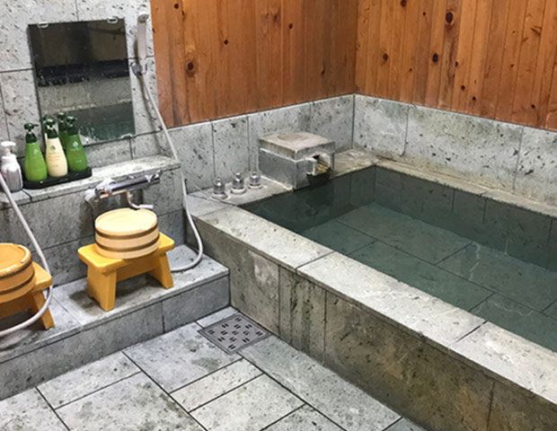 小さな湯の宿　みたにや