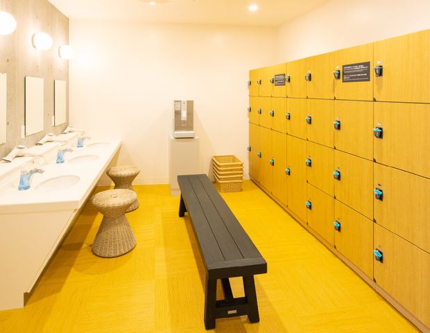 ＩＺＵＭＩ　ＰＥＡＫ　ＢＡＳＥ（泉ピークベース）