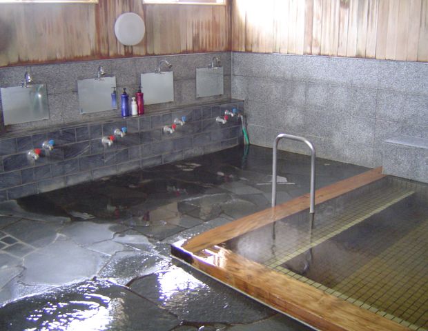 源泉かけ流し　温泉旅館　松園