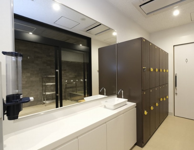 道の駅しらぬか 恋問館　海の見えるサウナ