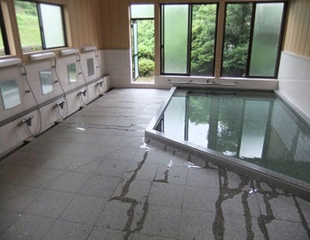 津房老人憩の家（津房温泉）