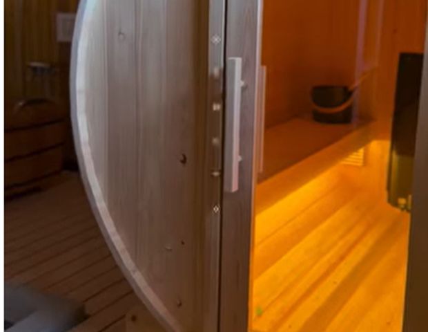 TOTONOU private sauna&O2 Capsule Bluesky