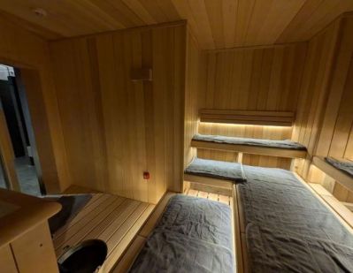 門仲SAUNAS LO（Monnaka SAUNAS LO）