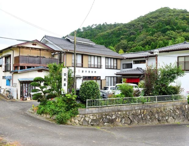 里見屋旅館