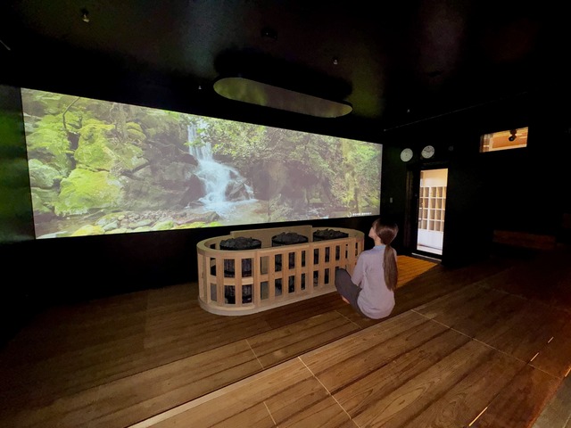 横浜駅近の人気スパ「SPA EAS」リニューアルレポ！ 映像サウナやおしゃれホテルのような空間を体験
