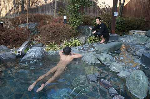 支配人の宮下さんとのインタビュー風景