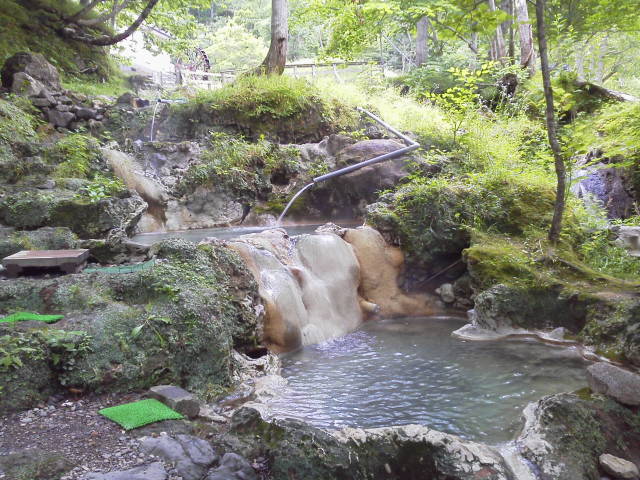 大自然の中の露天風呂