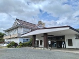 自家源泉が滾々と湧く城郭風の湯宿…
