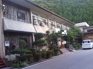 十津川温泉観光ホテル山水（さんすい）