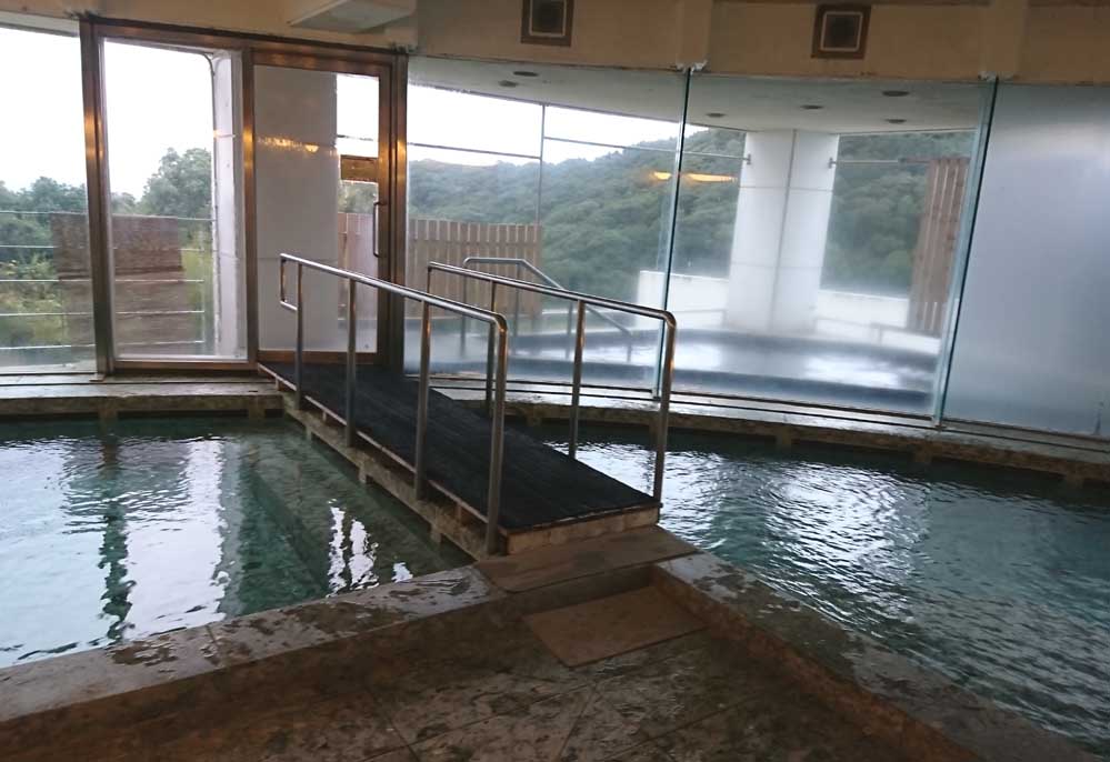 四国最南端・絶景リゾートホテル　　　　…