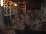 昭和初期の木造4階建で半地下天然岩風呂