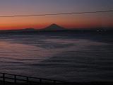 富士山が東京湾向こうの正面に見えます！！