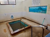まさしく典型的な地域の共同浴場… まさしく典型的な地域の共同浴場…