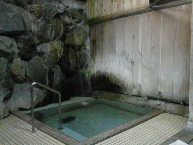 角間温泉 滝の湯