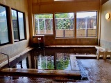 次回は泊まって別源泉にも入ってみたい…