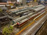 茶色・塩味の温泉となぜか鉄道ジオラマ　…