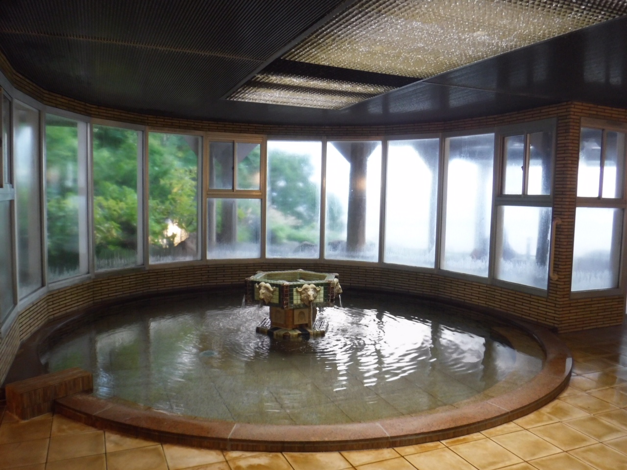 日本で唯一宿泊できる鰊御殿の湯宿