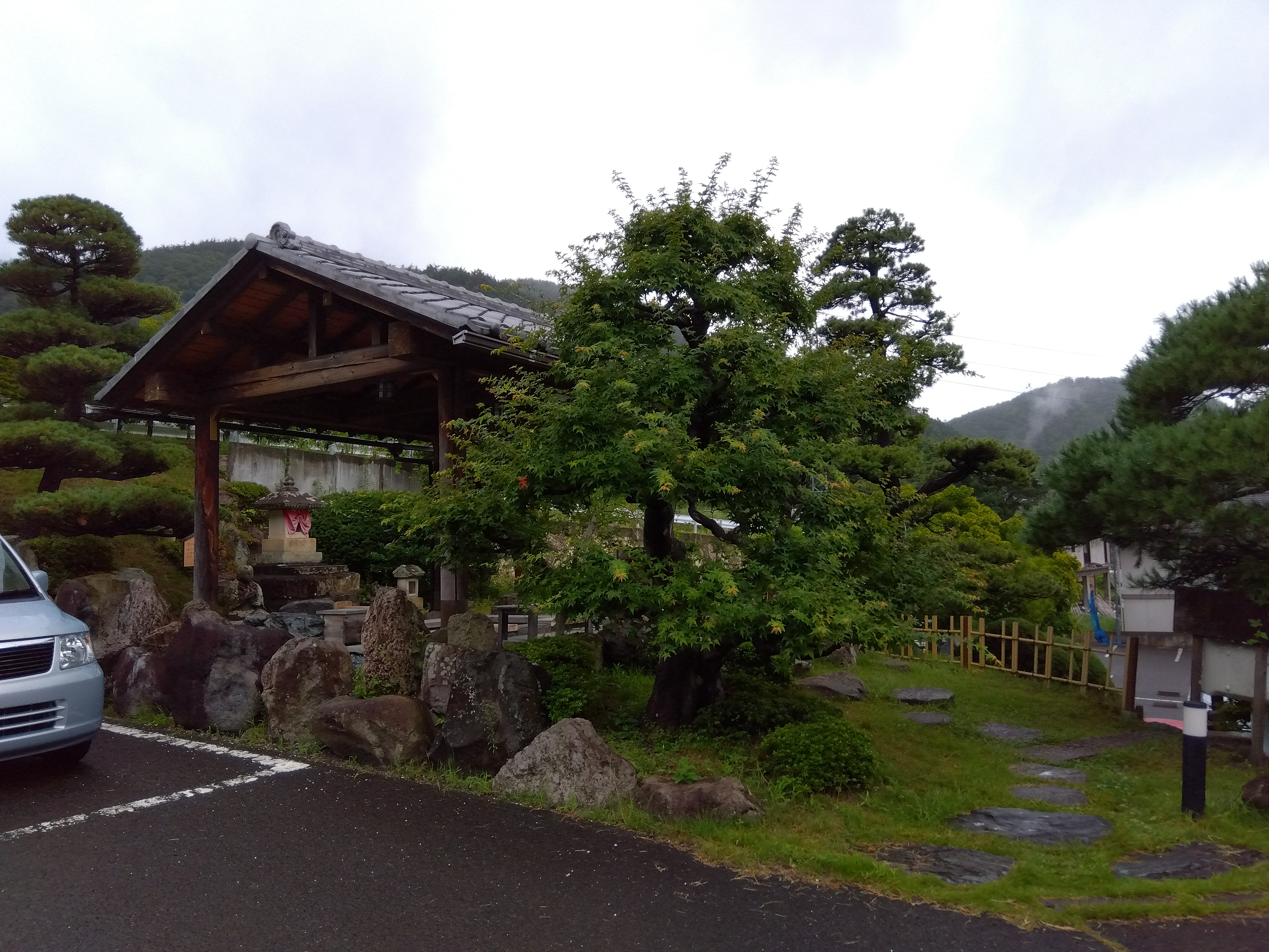 匠のこころ 吉川屋の駐車場にある誰でも…