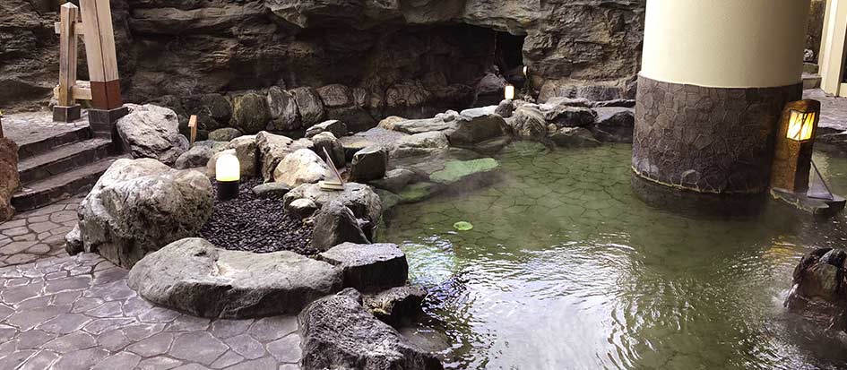 天然温泉 花鳥風月
